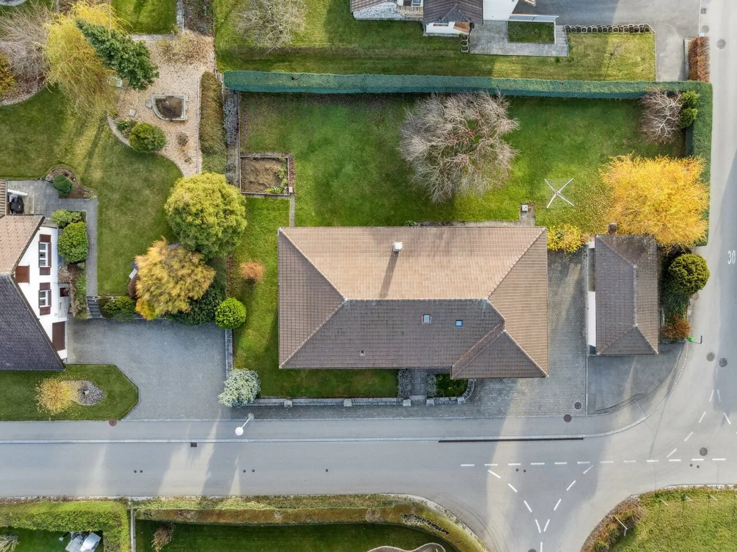 Single-storey 4.5-room house - Photo 4 of 14