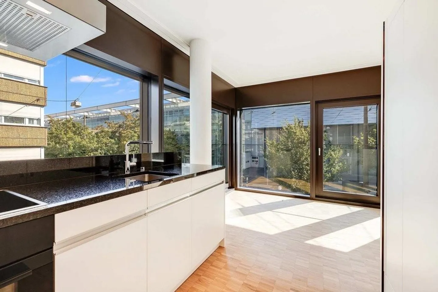 Exclusive Apartment in Basel - Prestige & Elegance - Photo 10 of 12