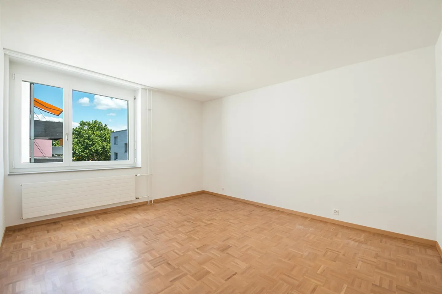 Appartamento moderno con 3 camere in un quartiere residenziale popolare - Foto 3 di 9