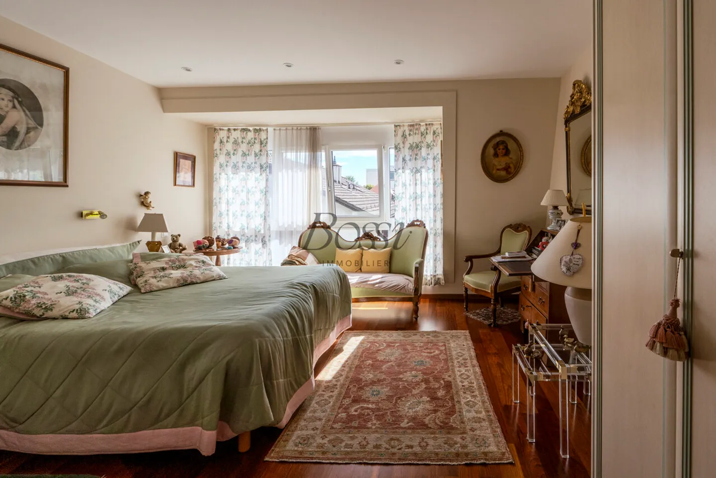 Duplex luminoso a Nyon con terrazza, dependance e ascensore privato - Foto 7 di 13