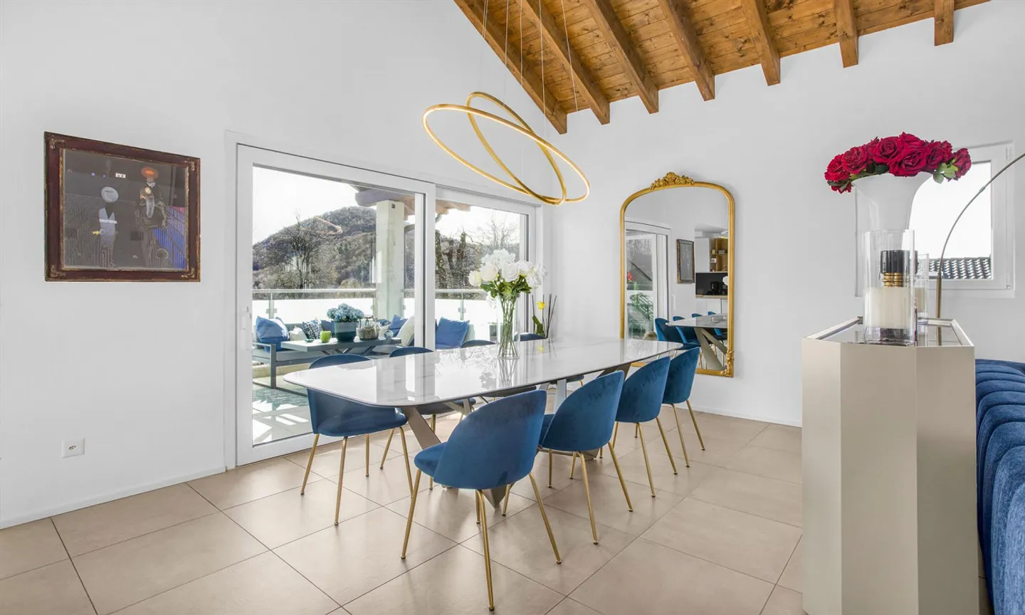 SPLENDID AND SPACIOUS PENTHOUSE WITH 5 ROOMS IN CURIO - Photo 3 of 10