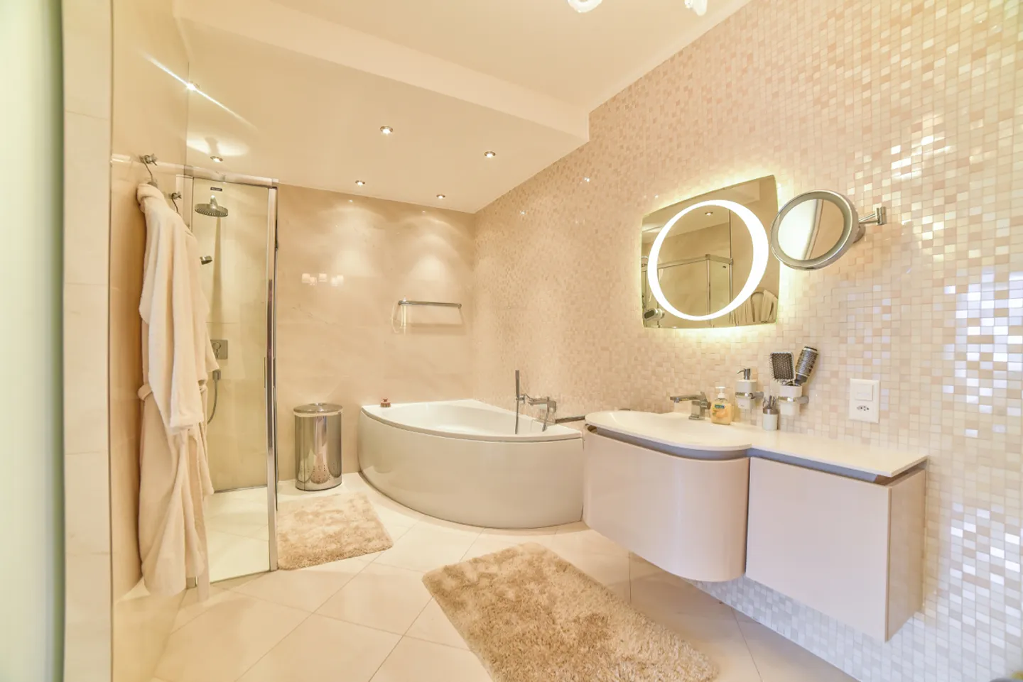 Elegante Duplex con Giardino e Vista Mozzafiato sul Lago di Lugano - Foto 16 di 21