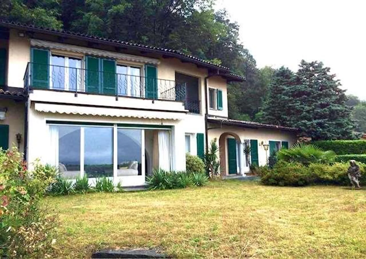 Schöne 7,5-Zimmer-Villa mit Seeblick im Grünen - Foto 1 von 13