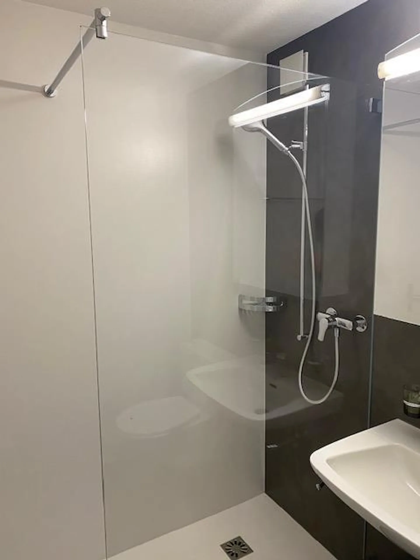 Moderne 1,5 Zimmer-Wohnung - Foto 3 von 6