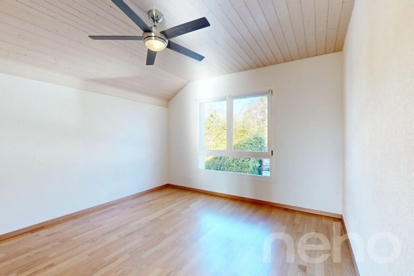 Serenity on the Edge of the Vineyards - Photo 8 of 12