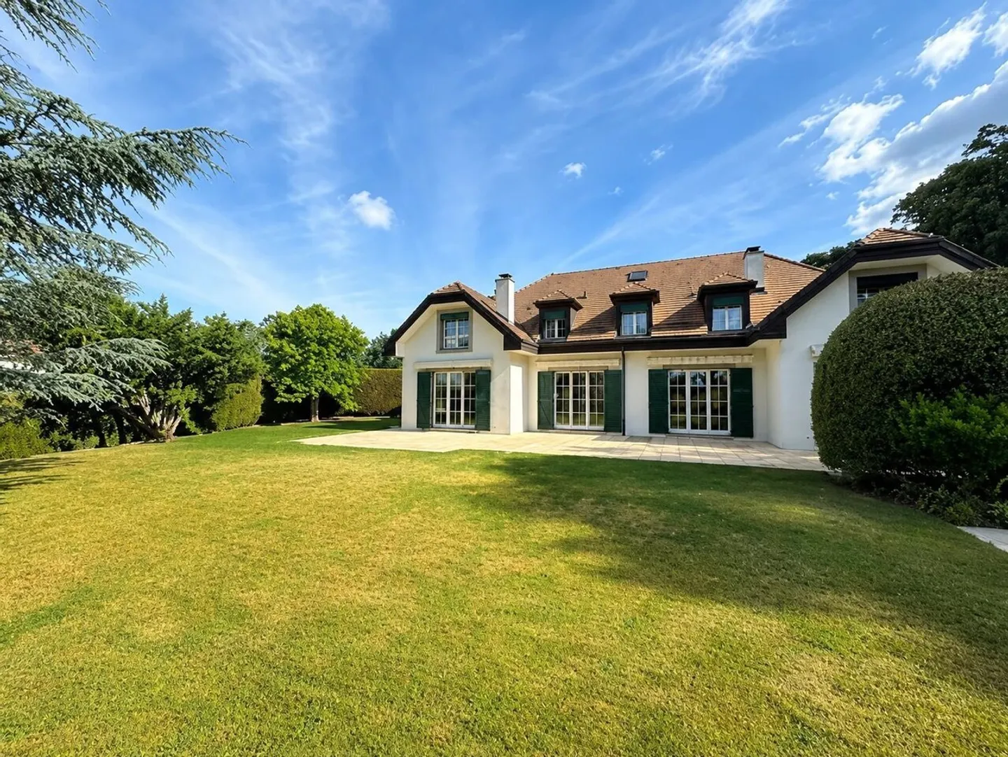 Charming Villa in Lausanne - Photo 1 of 9