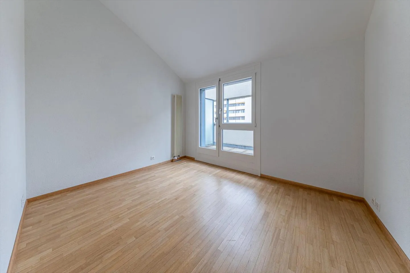 Attic 6 rooms - Photo 8 of 11