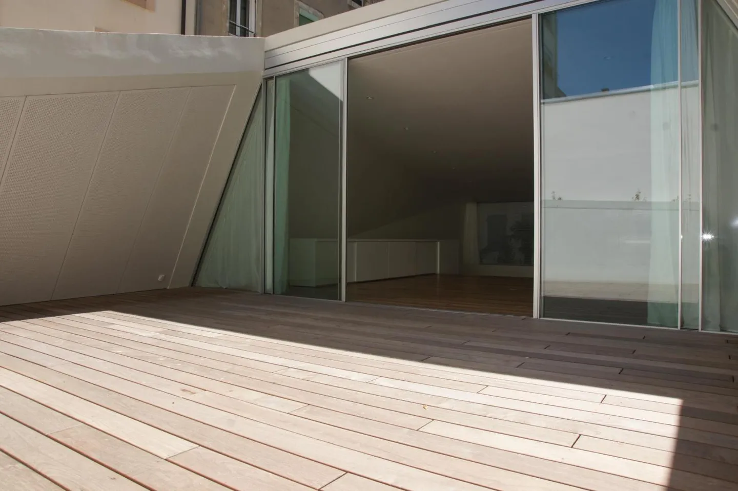 Villa contemporaine aux Eaux-Vives - Photo 3 sur 7