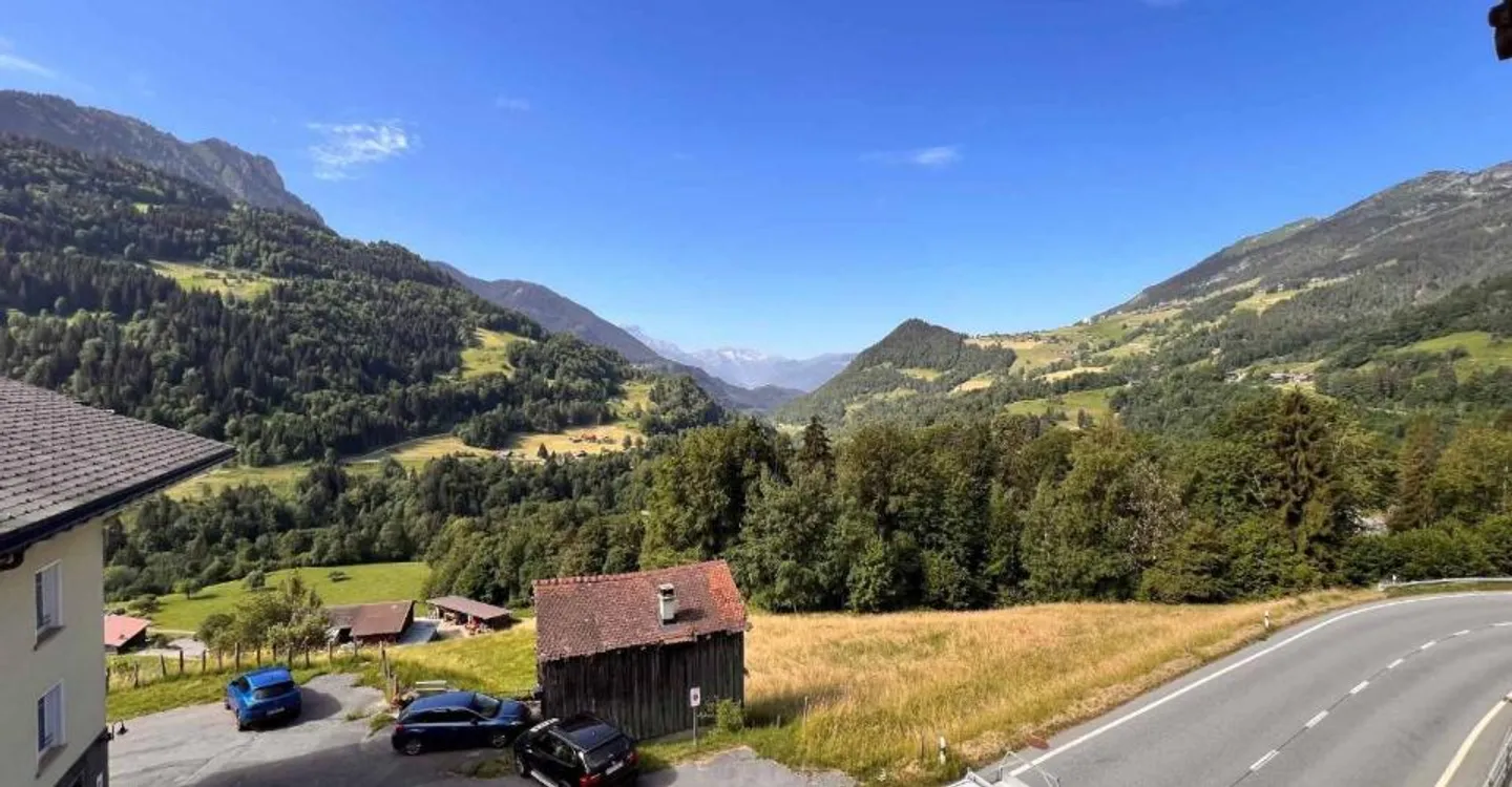 Edificio residenziale con due appartamenti da ristrutturare - Foto 1 di 12