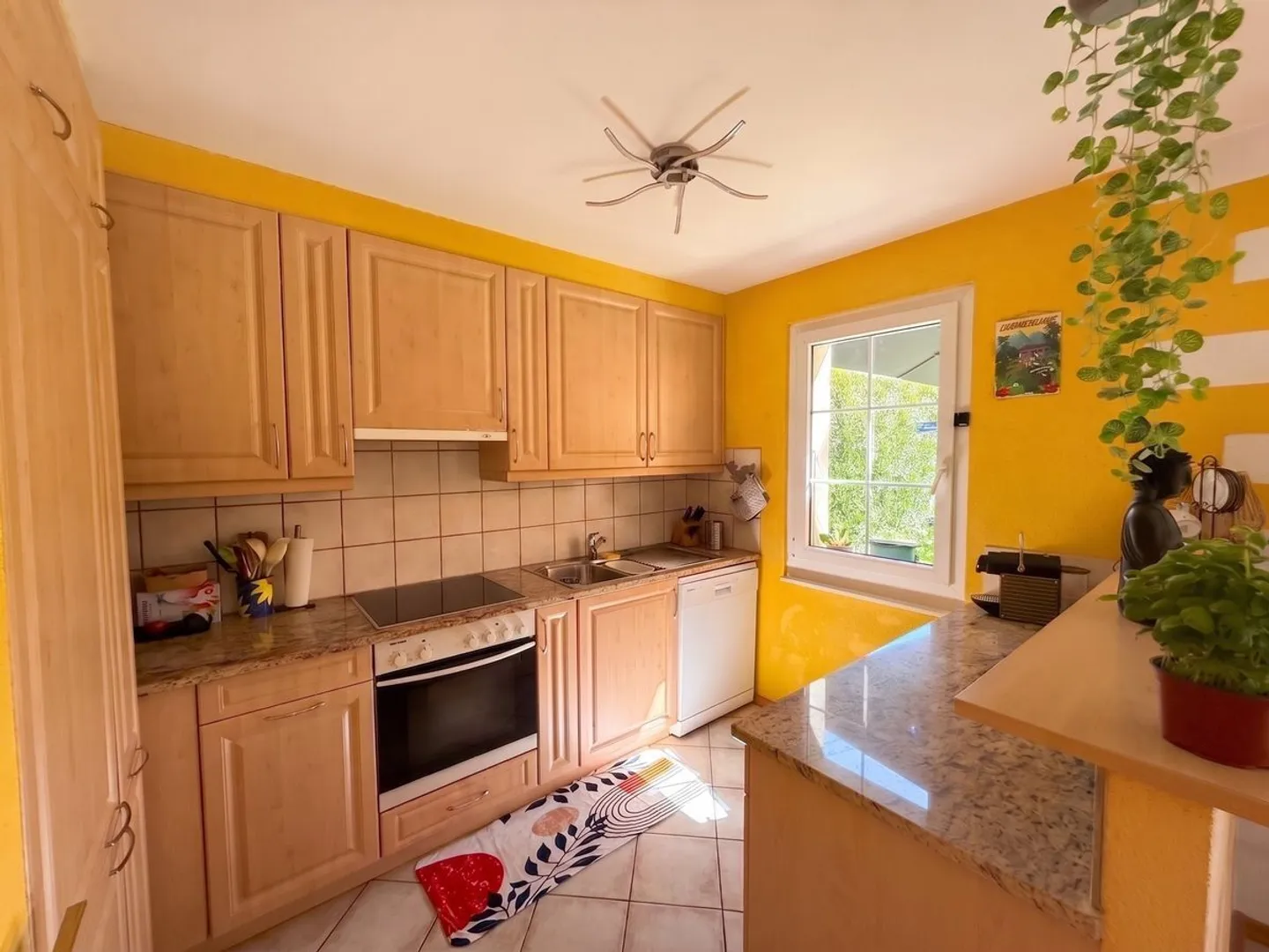 Bioley-Orjulaz - 4.5 rooms with private garden in a peaceful environment - Photo 4 of 11