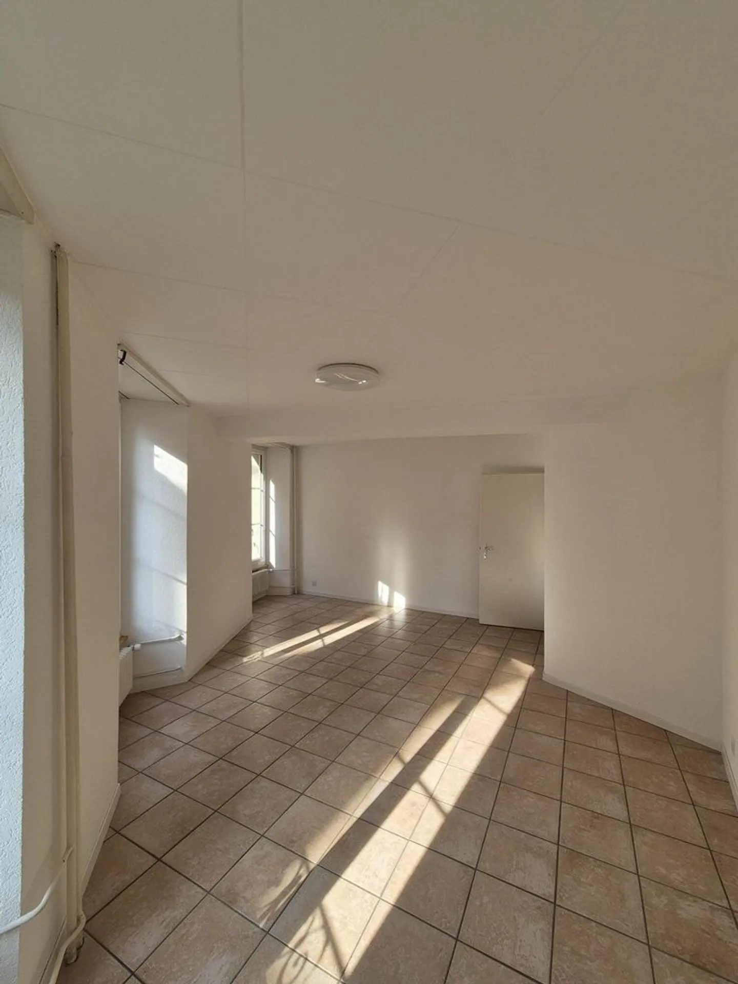 PAYERNE (VD) - 3,5 Zimmer im 1. Stock - Foto 4 von 8