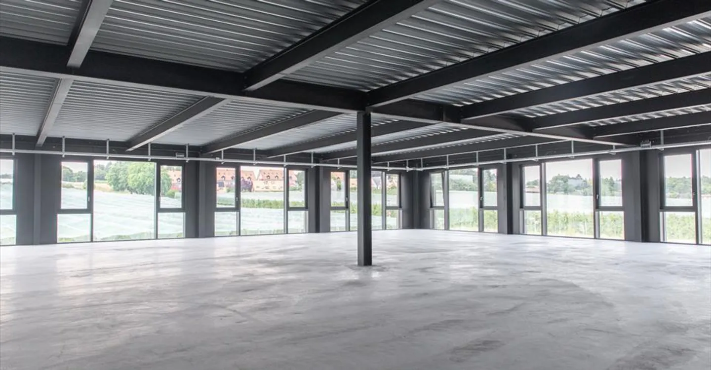 Mischgenutztes Gebäude mieten - Foto 7 von 13