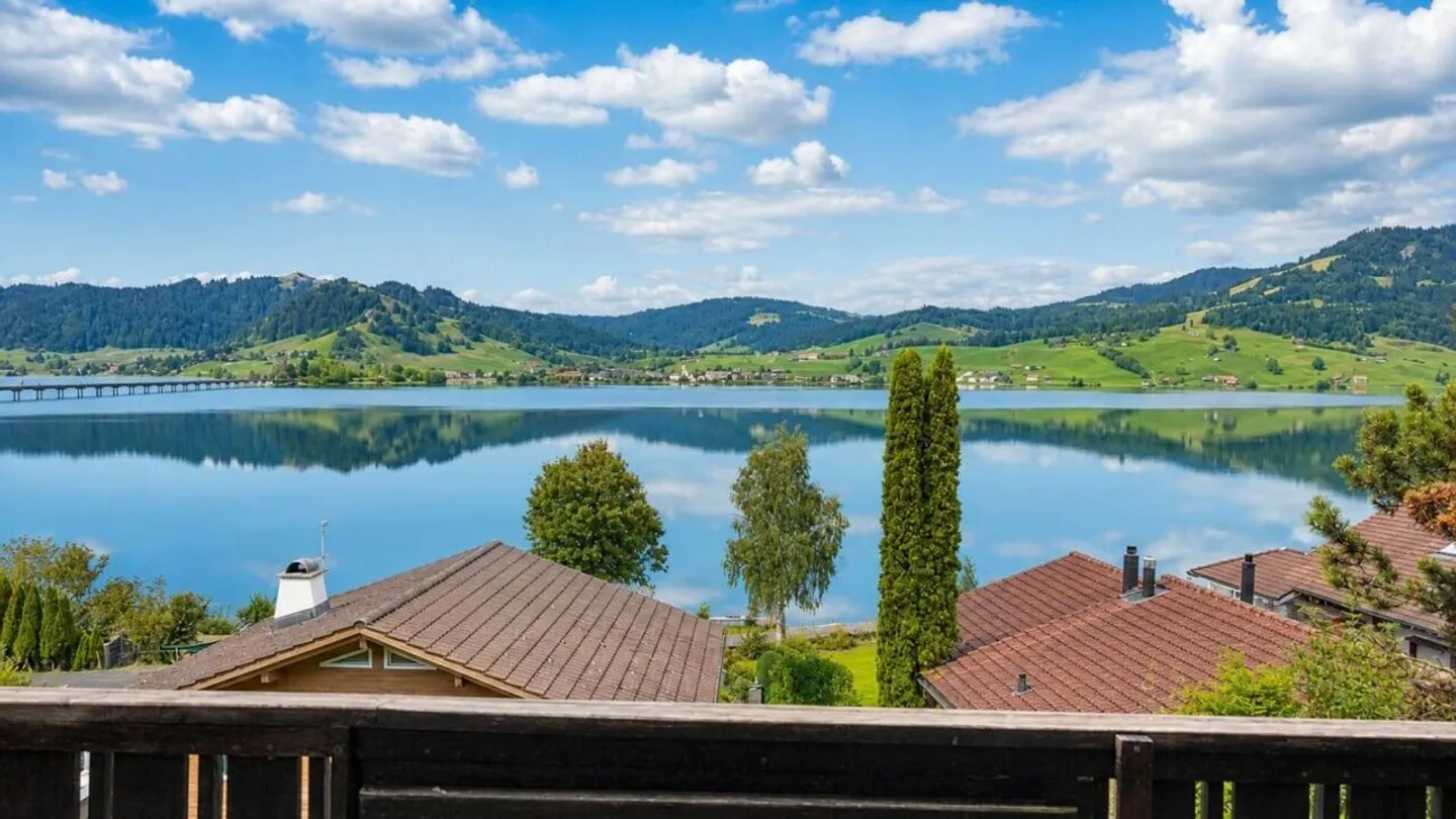UN LOGENPLACE AU BORD DU LAC - Photo 14 sur 27