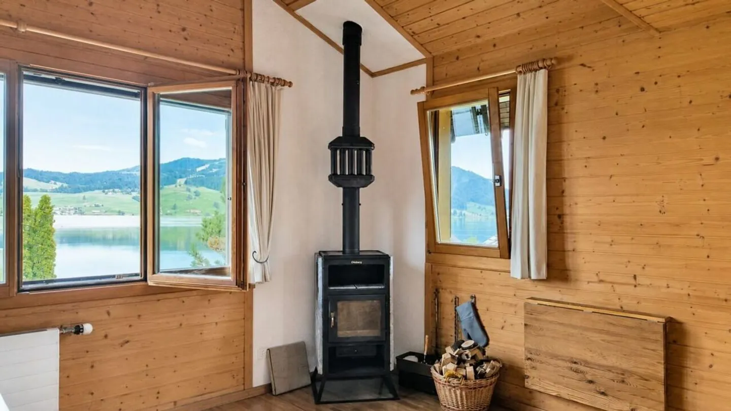 UN LOGENPLACE AU BORD DU LAC - Photo 16 sur 27