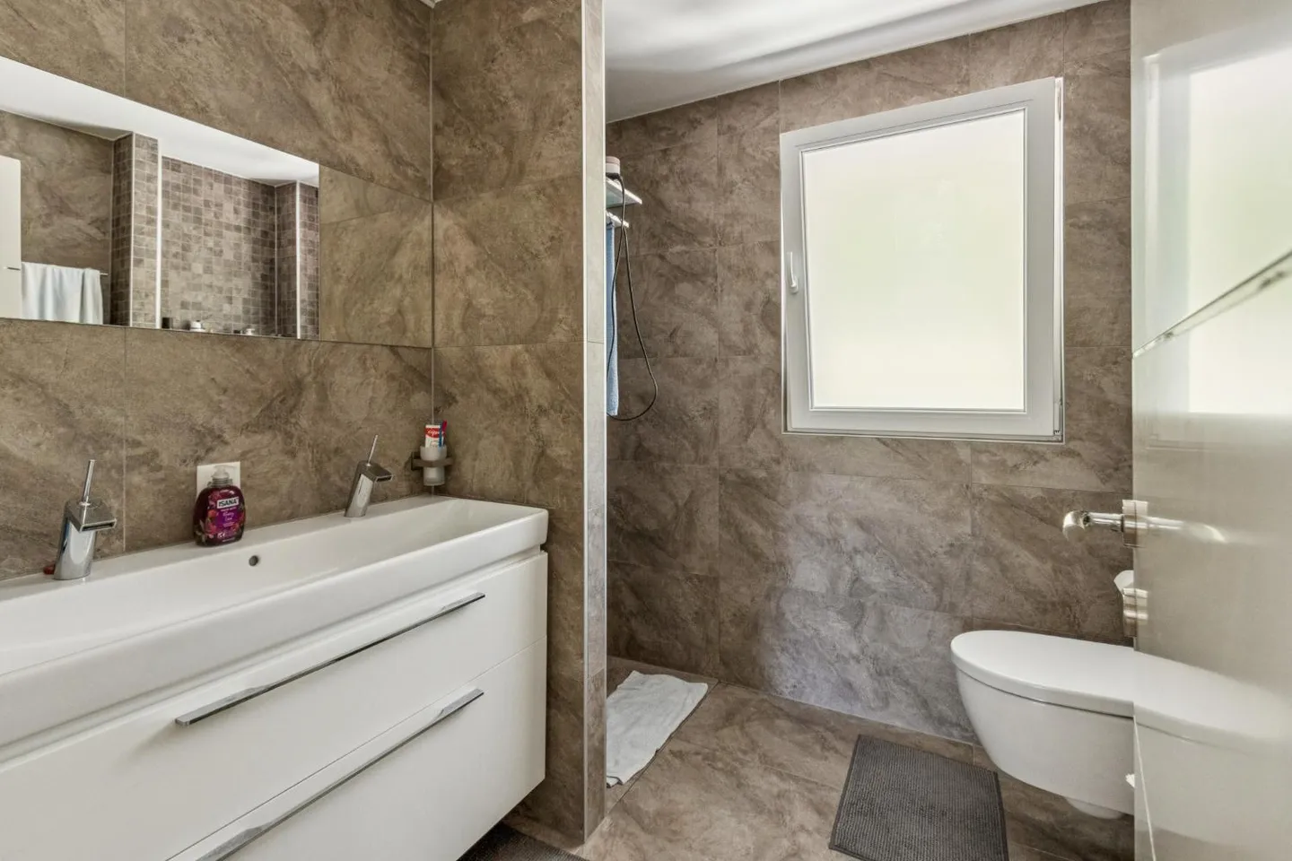 Villa contemporaine à Epalinges - Photo 8 sur 13