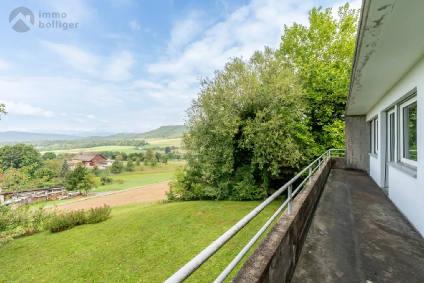 «Charmante Bauhaus-Liegenschaft mit Baulandreserve» - Foto 10 von 13