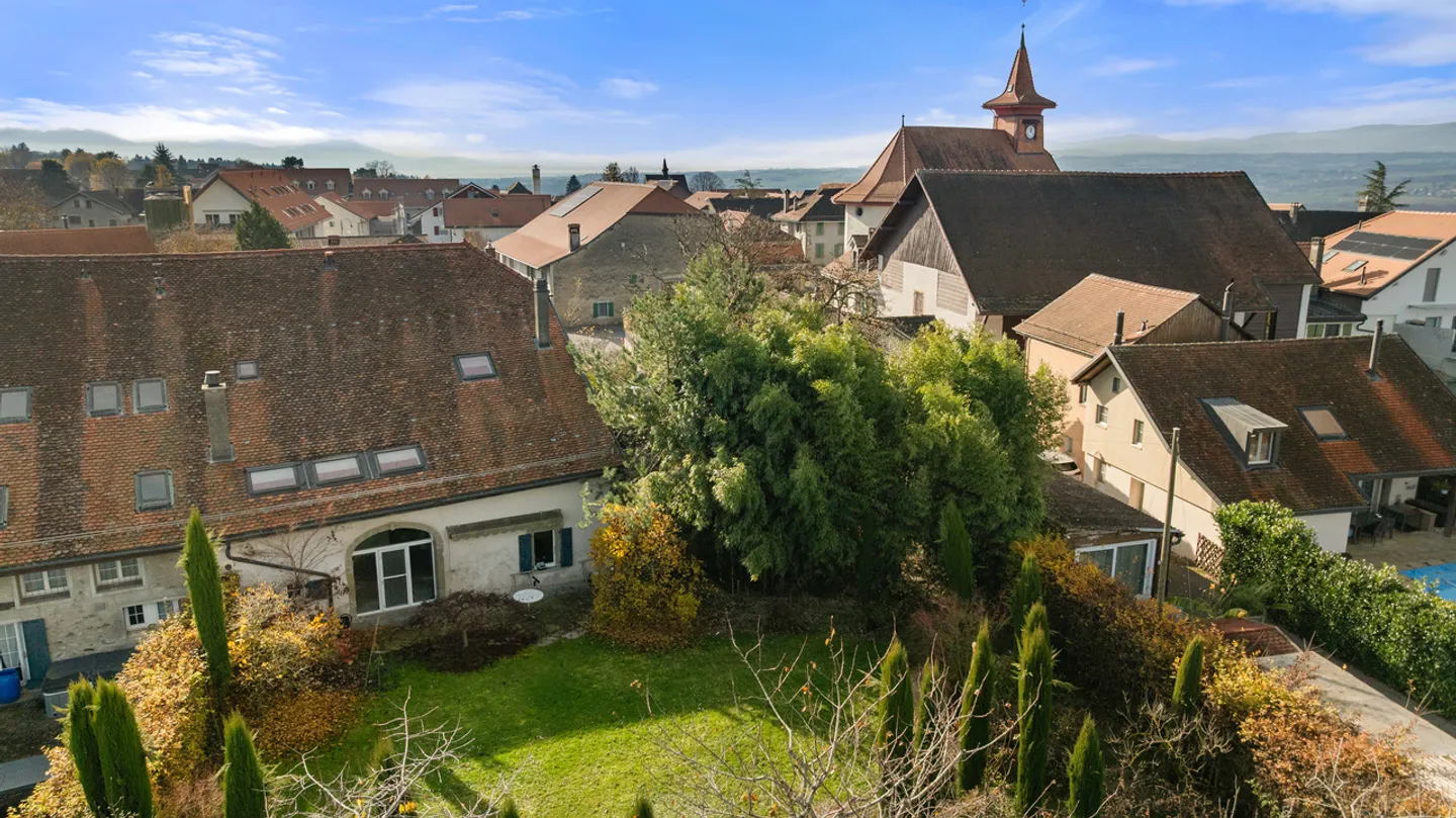 Charming property with natural pool near Lausanne - Photo 18 of 19