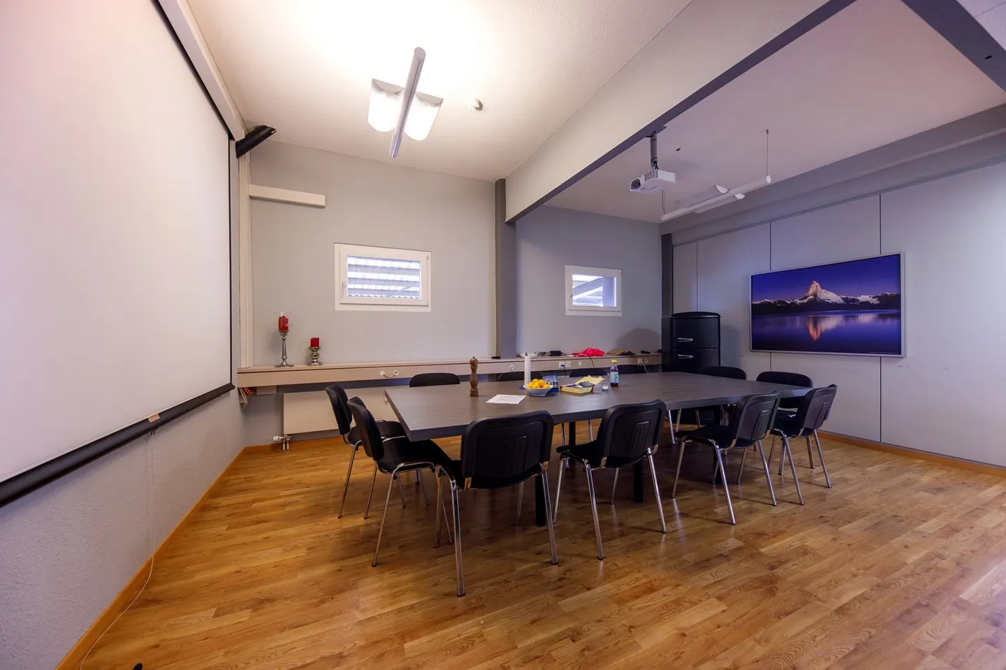 Grosszügige Bürofläche in ruhiger Lage in Zumikon - Foto 4 von 8