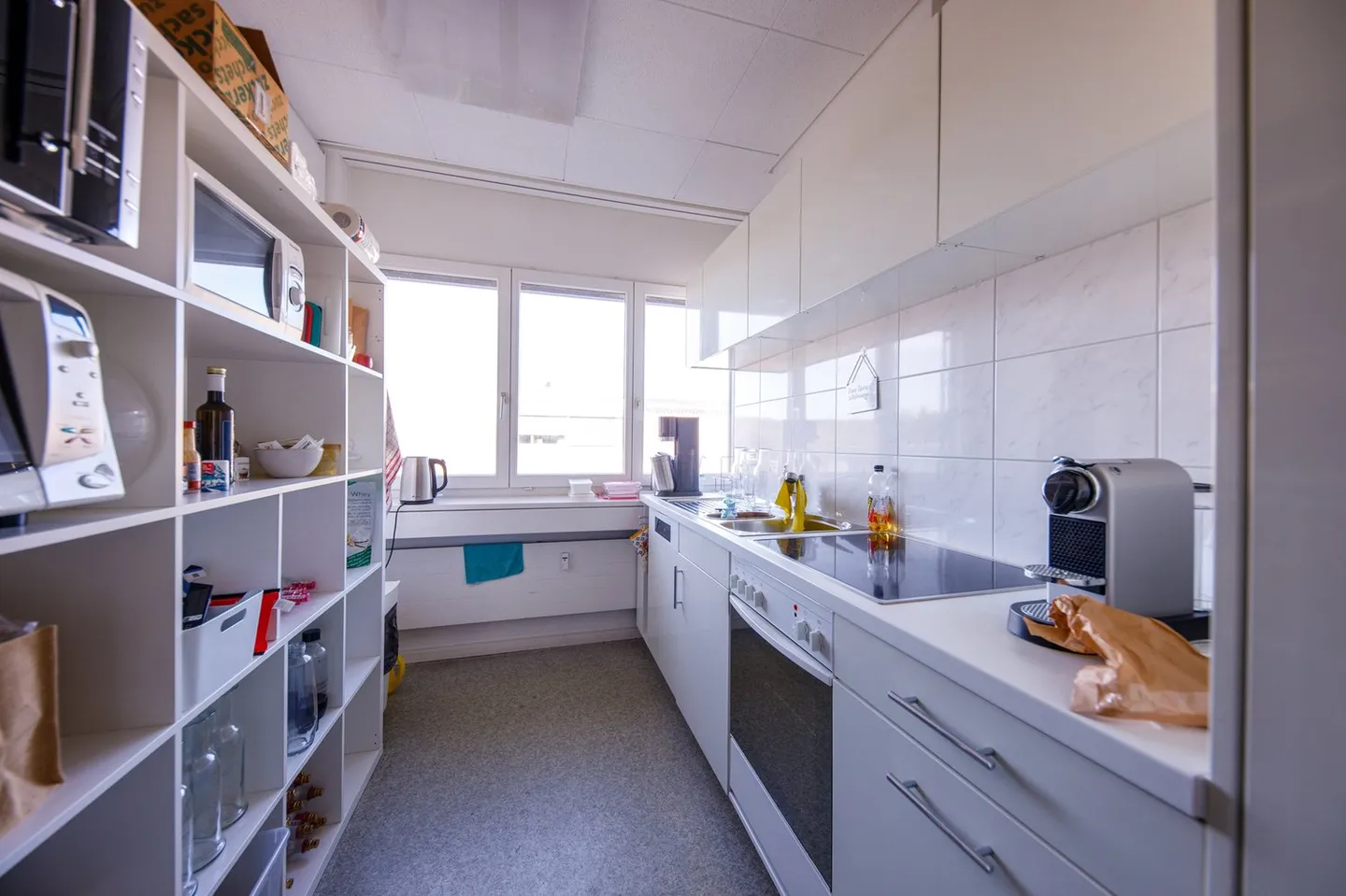 Grosszügige Bürofläche in ruhiger Lage in Zumikon - Foto 5 von 8