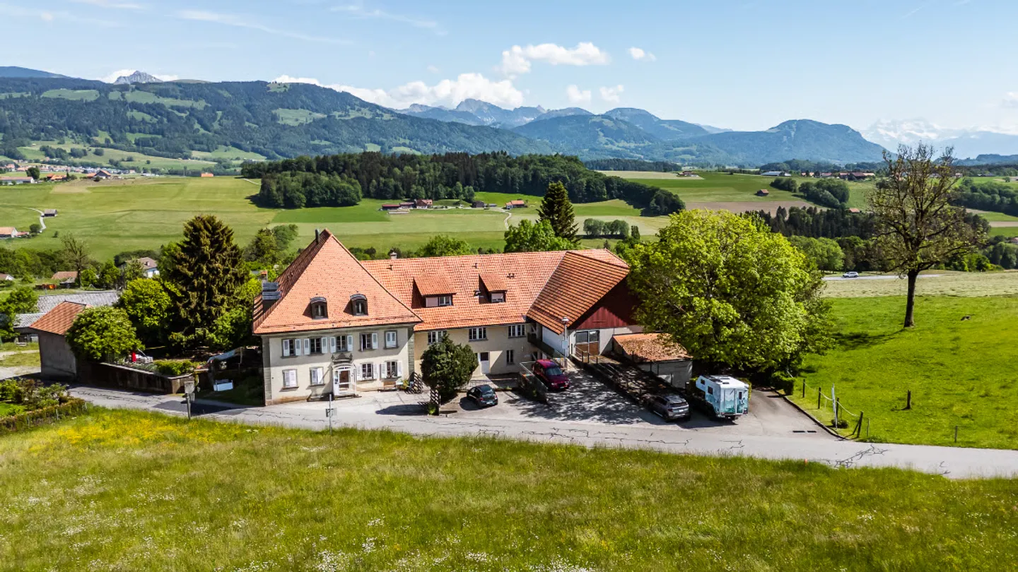 Seltene Gelegenheit: Großes Anwesen mit Bauopotenzial - Foto 10 von 13