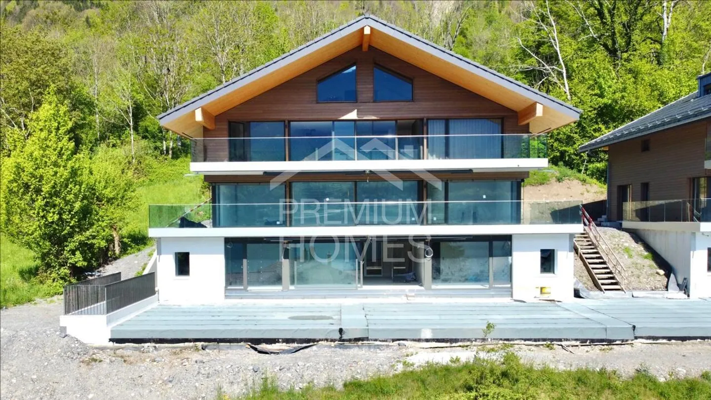 Sun Terrace & Lake View - Your Life at Lake Brienz! - Photo 2 of 12