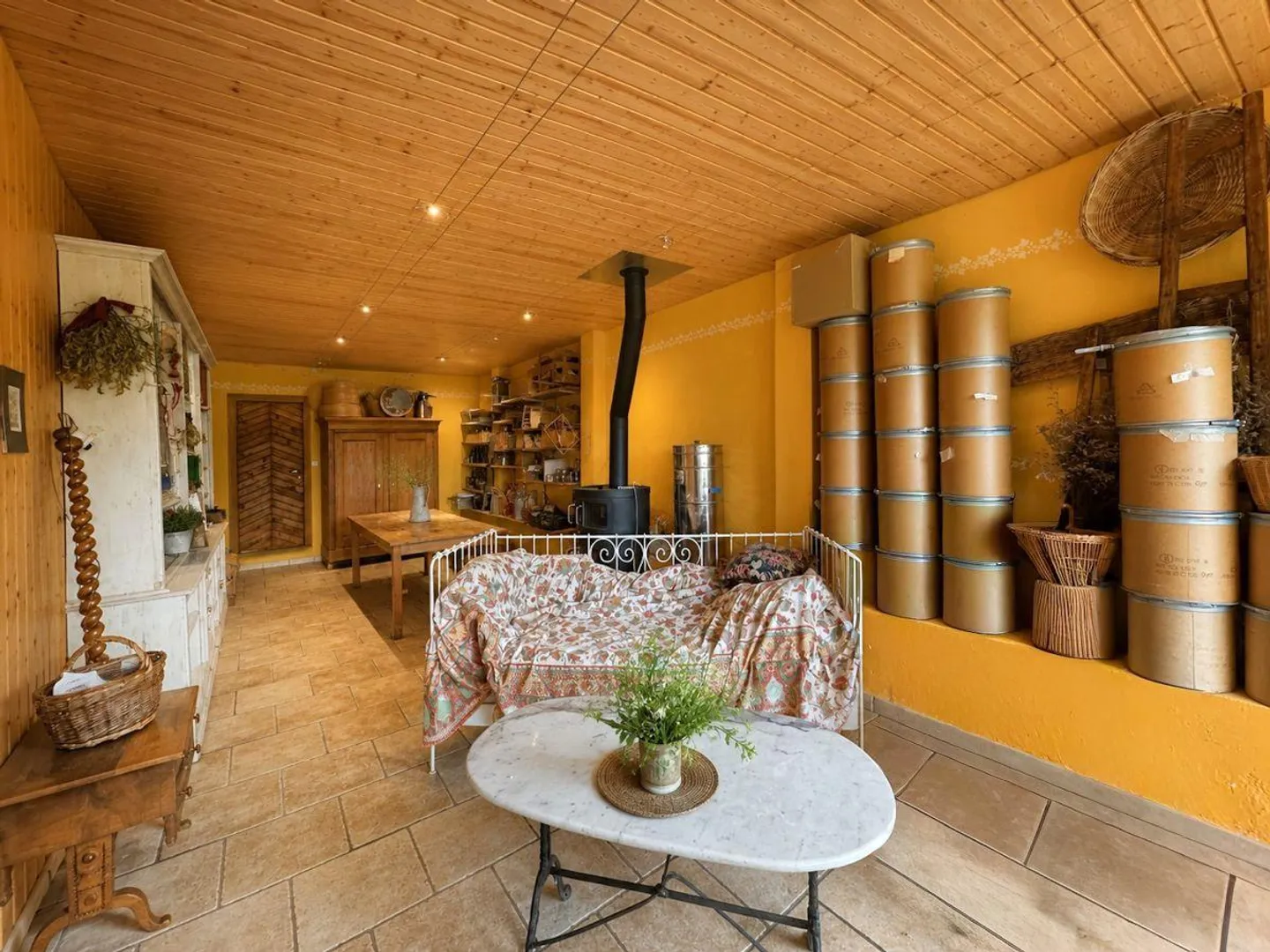 Magnifique ferme villageoise de 8.5 pièces, au fort potentiel - Photo 7 of 20