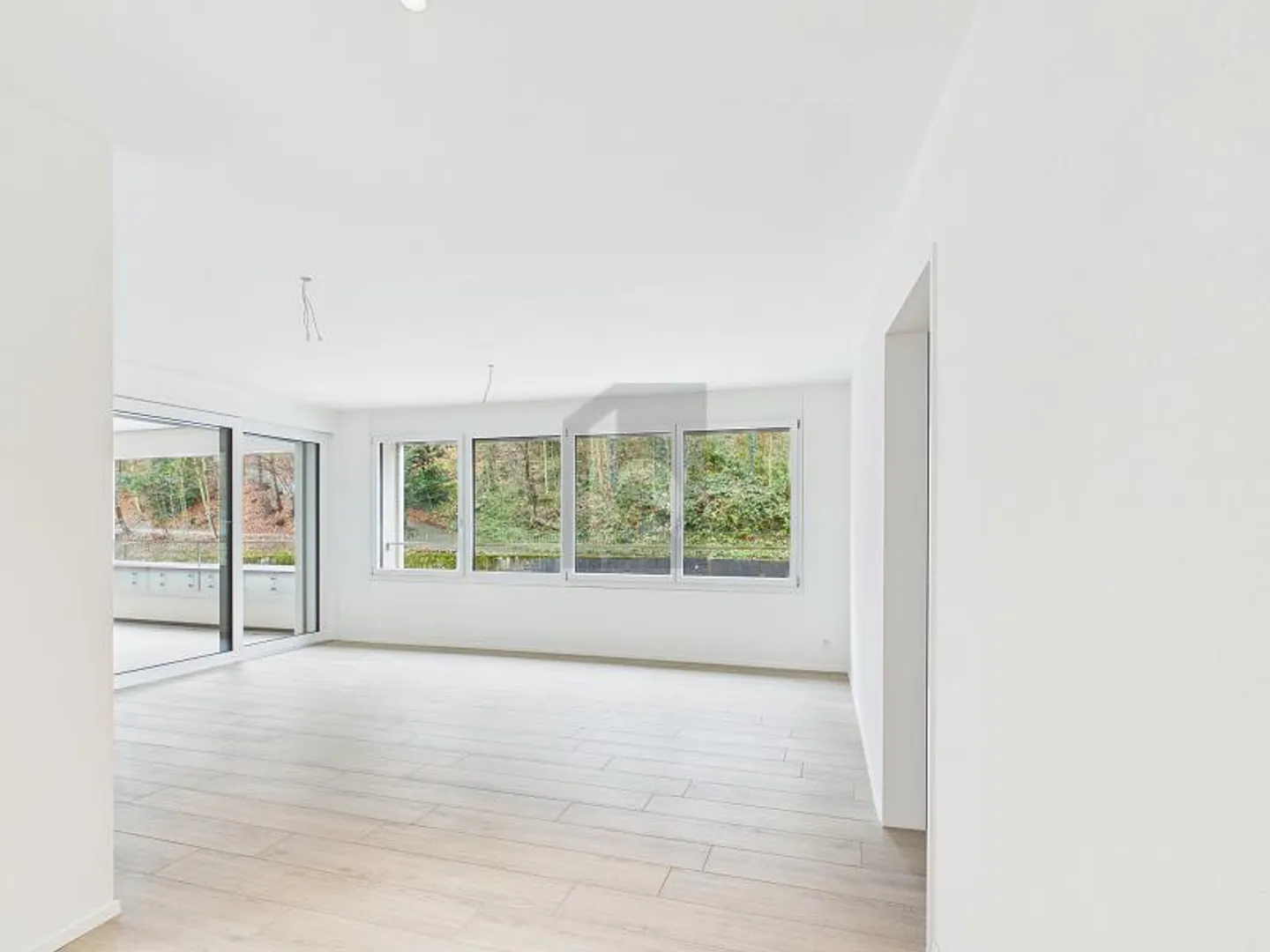 Stilvolle Wohnung mit zwei Balkonen - Foto 5 von 6