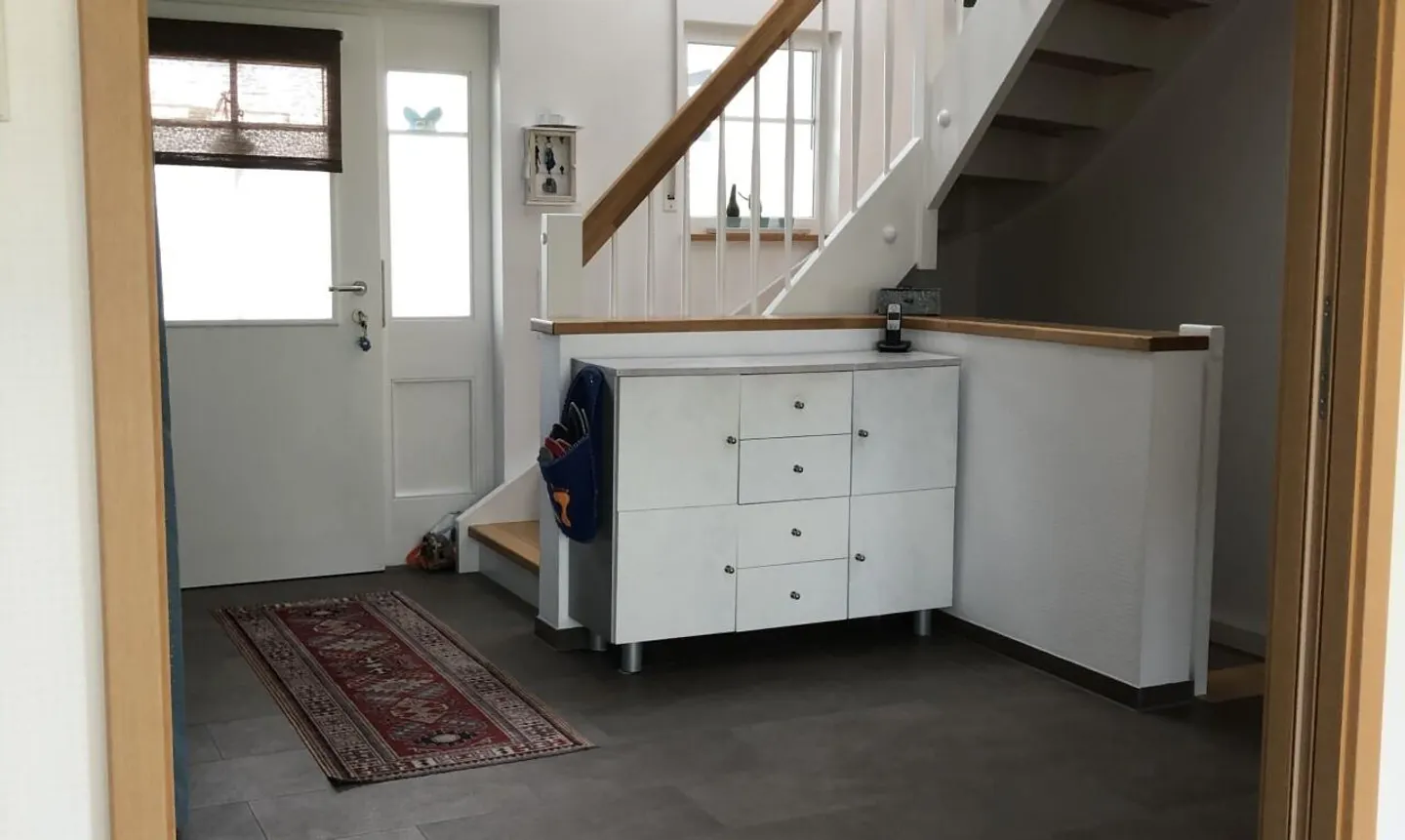 Geräumiges Einfamilienhaus mit Garten - Foto 7 von 13