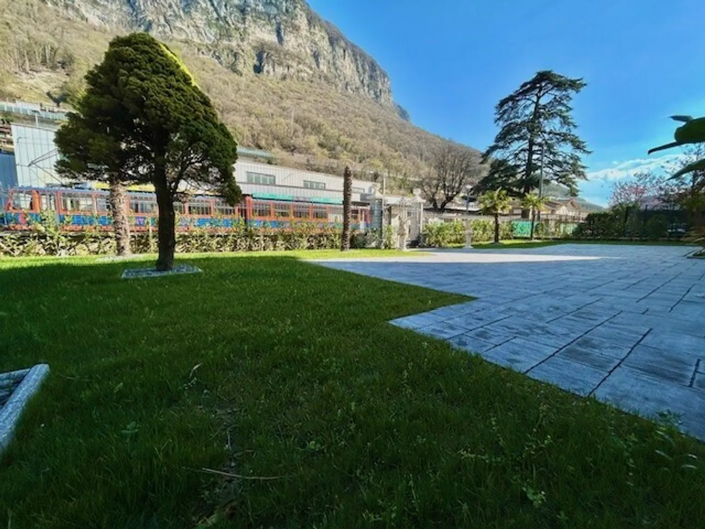 Appartamento 4,5 locali a Capolago – Vista panoramica e tranquillità - Foto 2 di 13