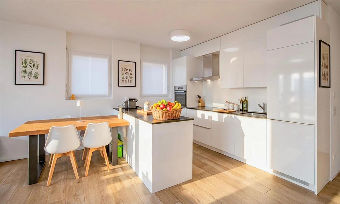 STUNNING AND MODERN 3.5 ROOMS WITH GARDEN IN PAZZALLO - Photo 3 of 10