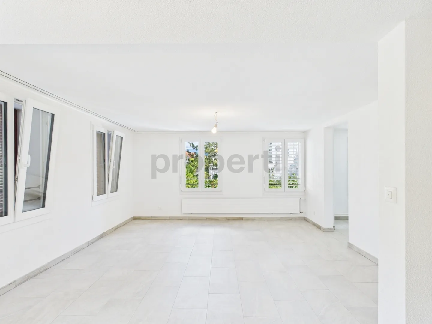 Charming and Sunny Home in the Green with this 3.5-Room Apartment in Ebnat-Kappel - Photo 7 of 12