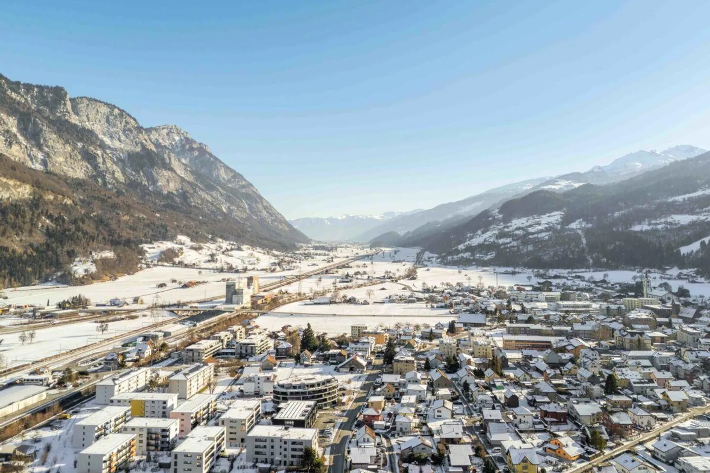 Casa unifamiliare di 5,5 stanze adatta alle famiglie in una posizione privilegiata a Flums - Foto 17 di 18