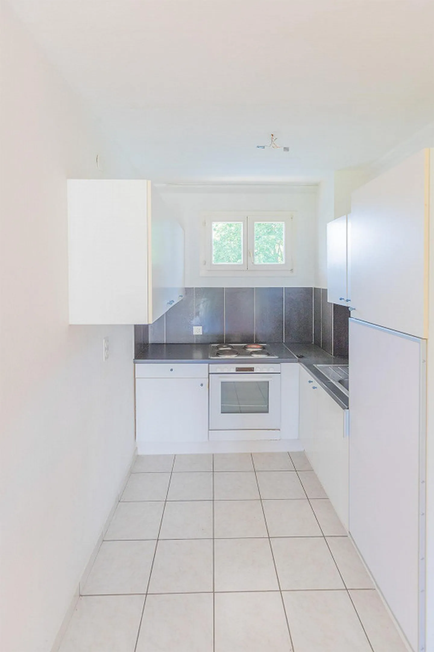 Temporäre Vermietung 3.5 Zimmer – Massagno, Via Martignoni 4/6 - Foto 3 von 4