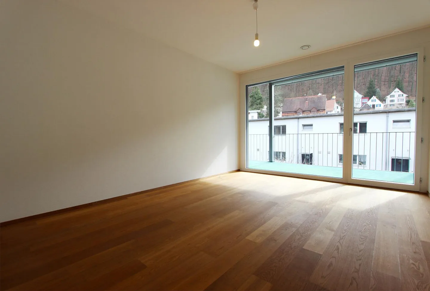 Vivre avec un standard de propriété | Appartement de 3,5 pièces dans le 'Kastaniengarten'... - Photo 3 sur 7
