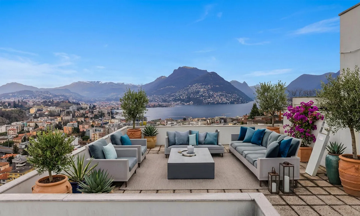 SPLENDID 3.5 ROOMS FURNISHED APARTMENT WITH TERRACE IN PAZZALLO - Photo 8 of 10