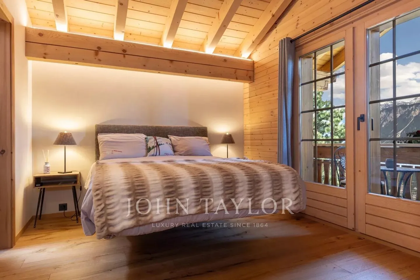 Mietvertrag für zwei Wochen - Monat: Chalet mit Pool - Foto 7 di 11