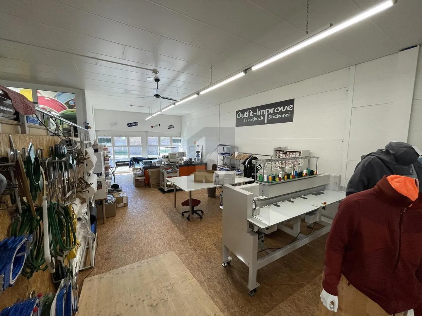 Magasin à louer - Photo 3 sur 6