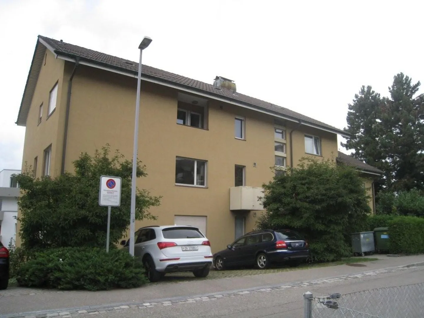 Garage for rent in Zollikon - Photo 1 of 1