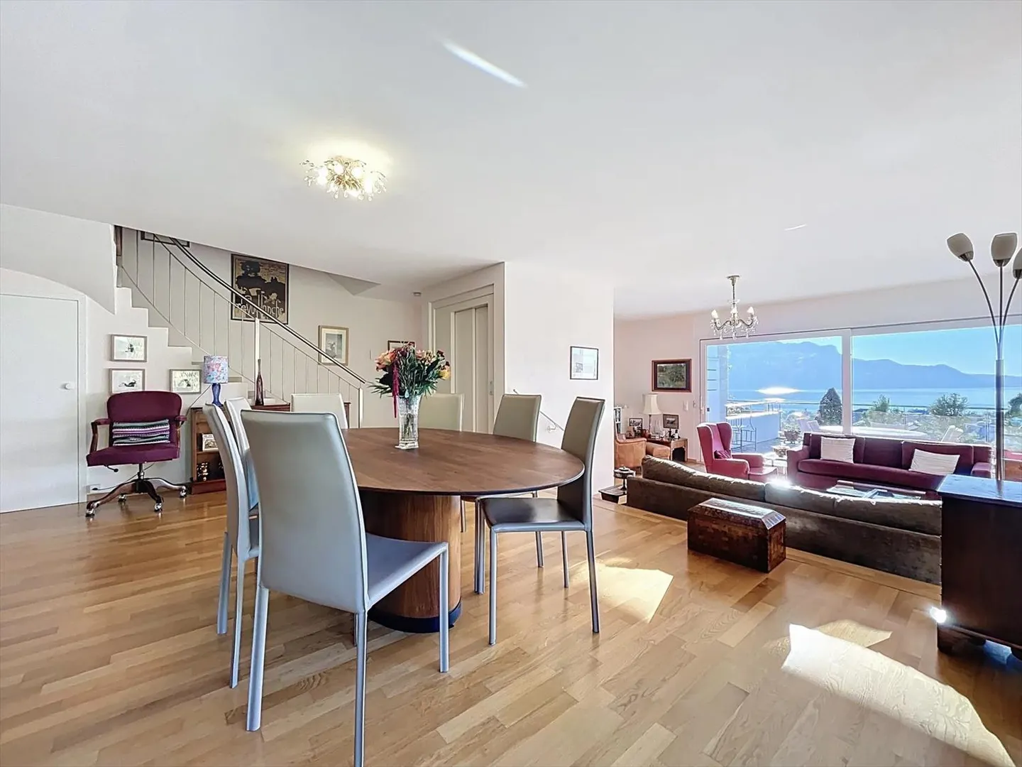 Villa familiale avec ascenseur et vue panoramique - Foto 5 di 13