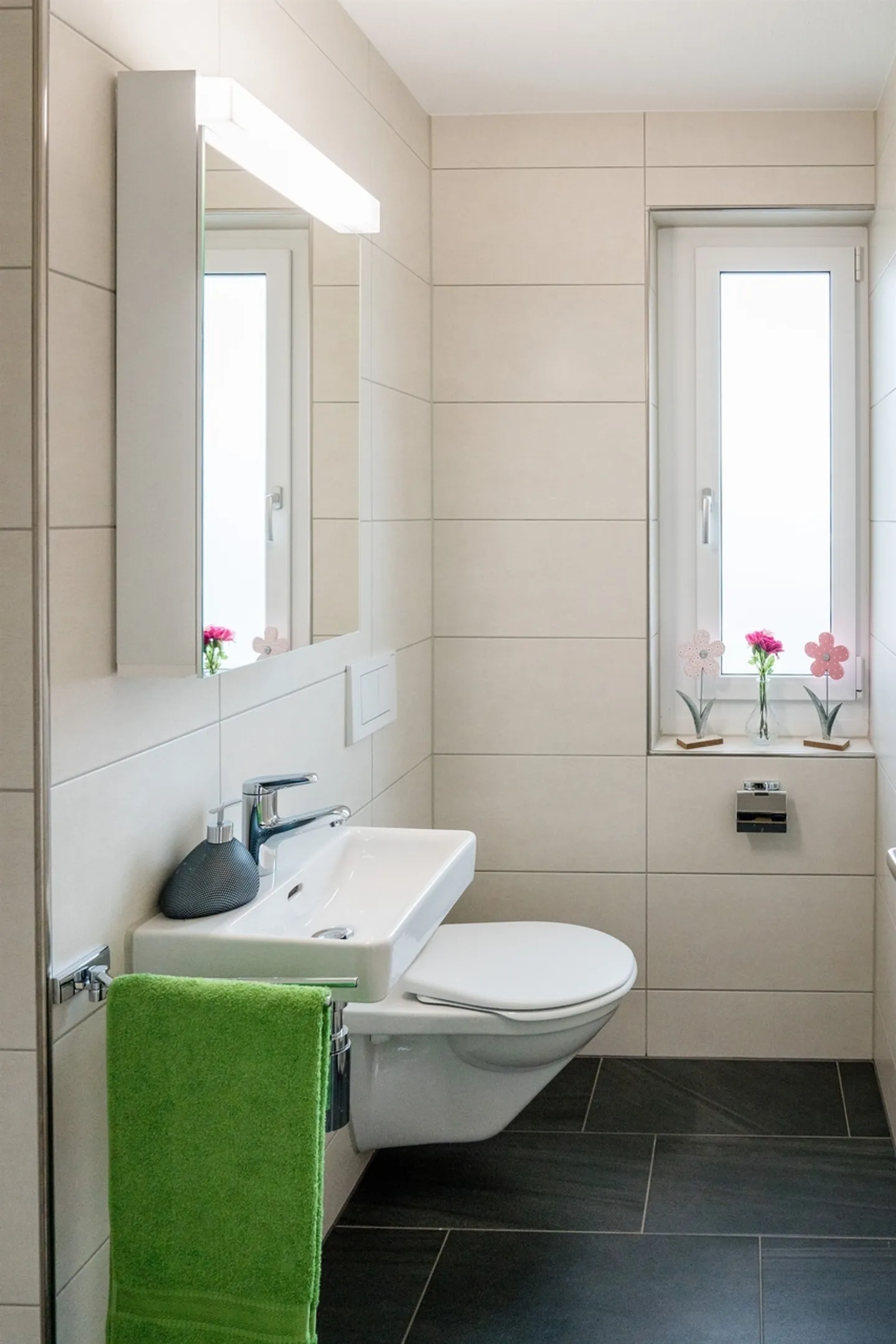 Your new family home - living in the green! - Photo 4 of 9