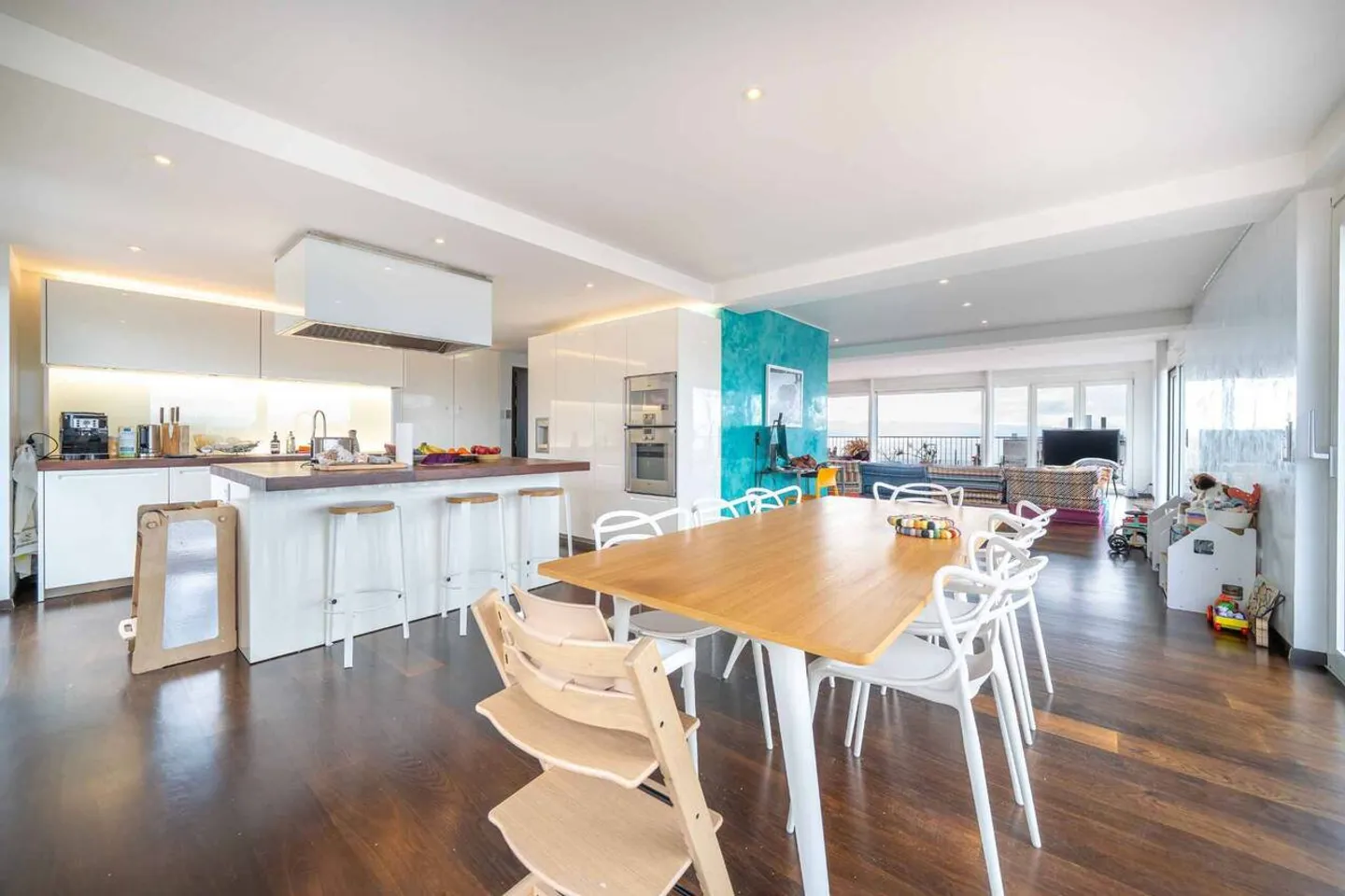 3.5-room luxury apartment with stunning views of Lake Geneva - Photo 5 of 13