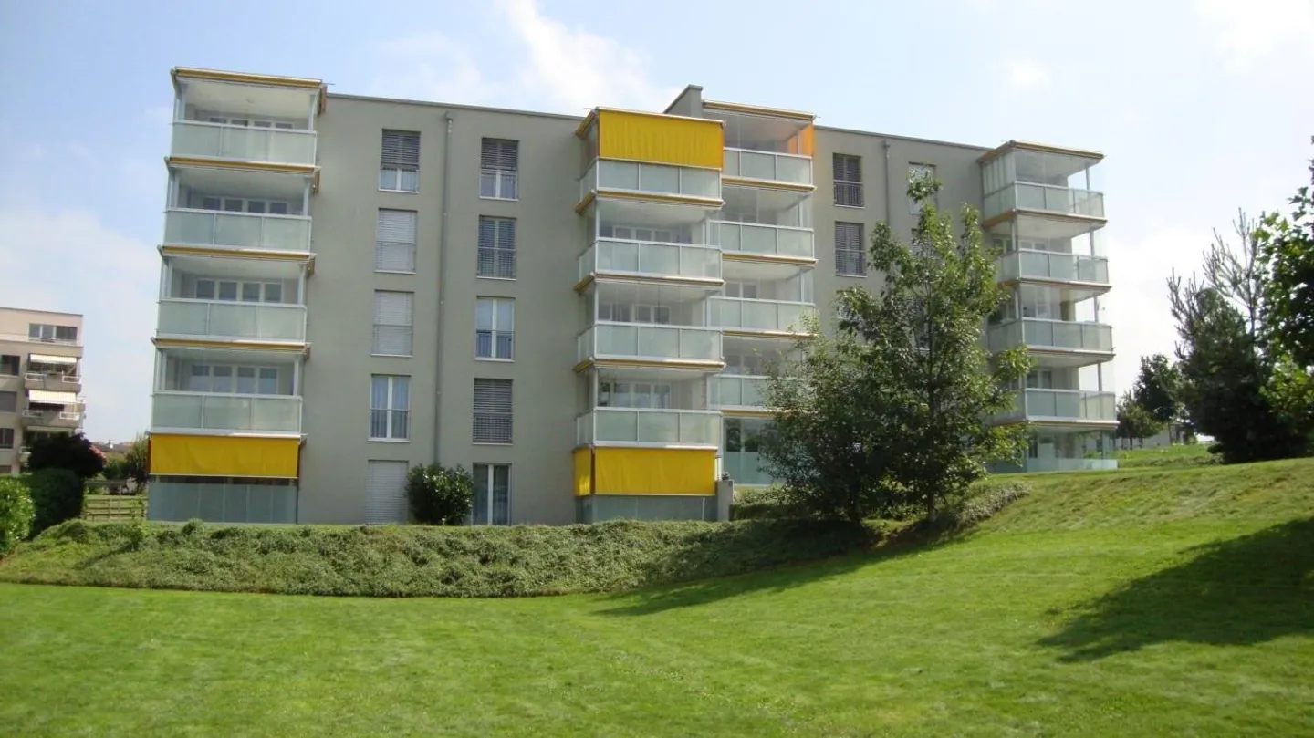 Charmant 3.5 pièces dans un quartier familial - Photo 2 sur 12