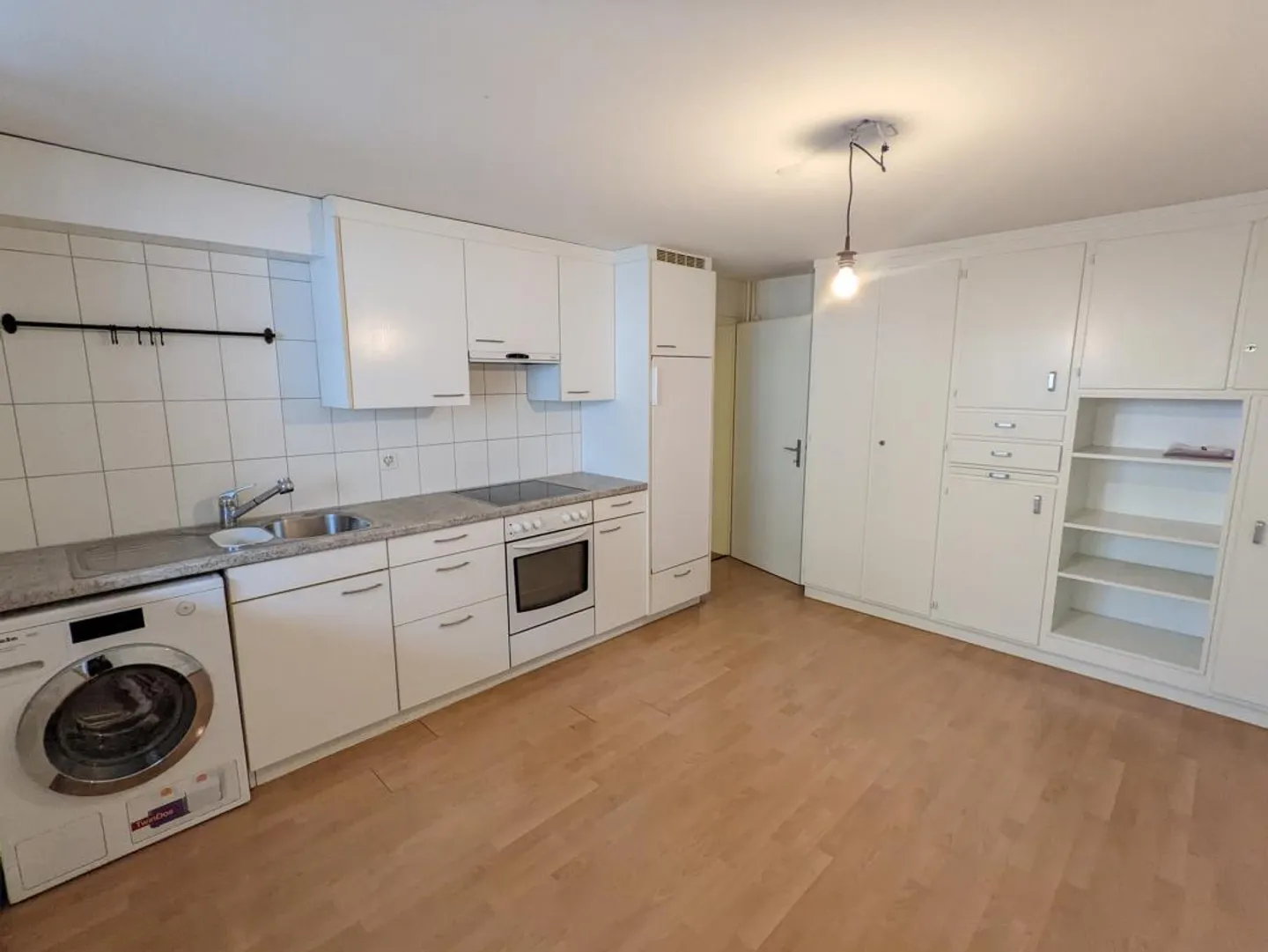 Bel appartement de 3 pièces au centre du village d'Arlesheim - Photo 3 sur 10