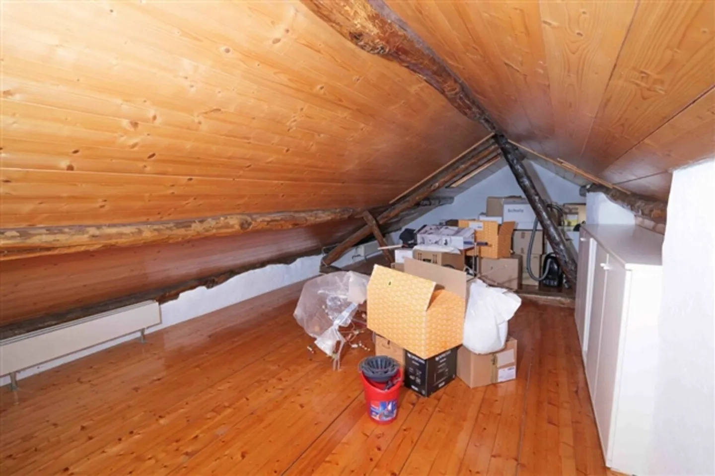 À VENDRE AU CŒUR DE VERSCIO - MAISON TYPIQUE SUR 3 ÉTAGES - Photo 18 sur 18