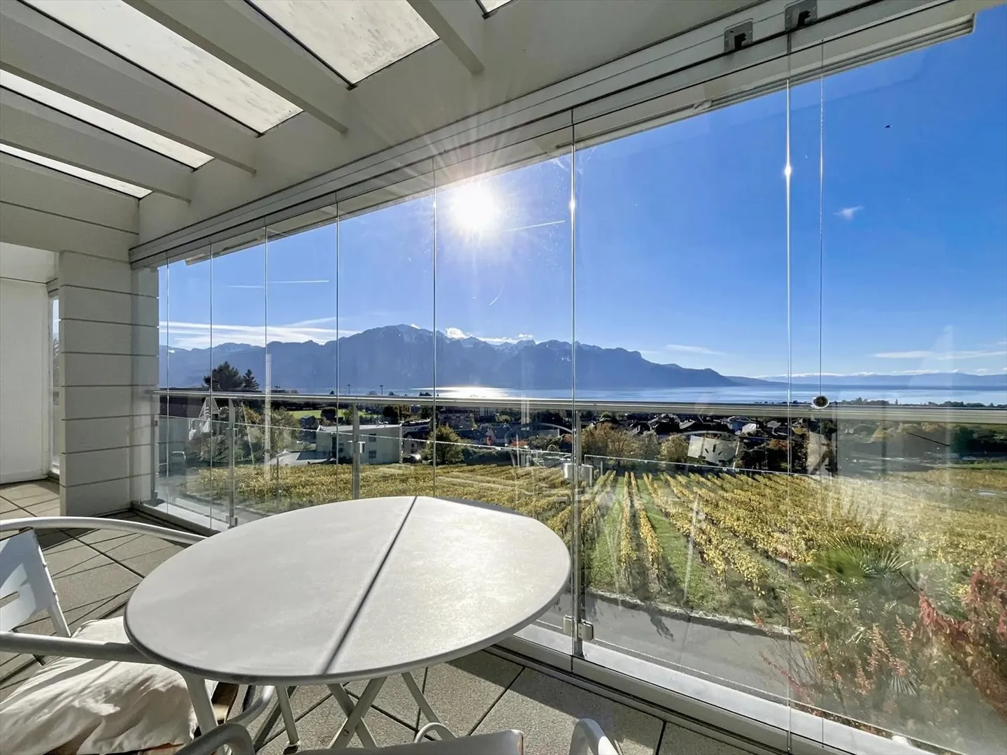 Villa familiale avec ascenseur et vue panoramique - Foto 9 di 13