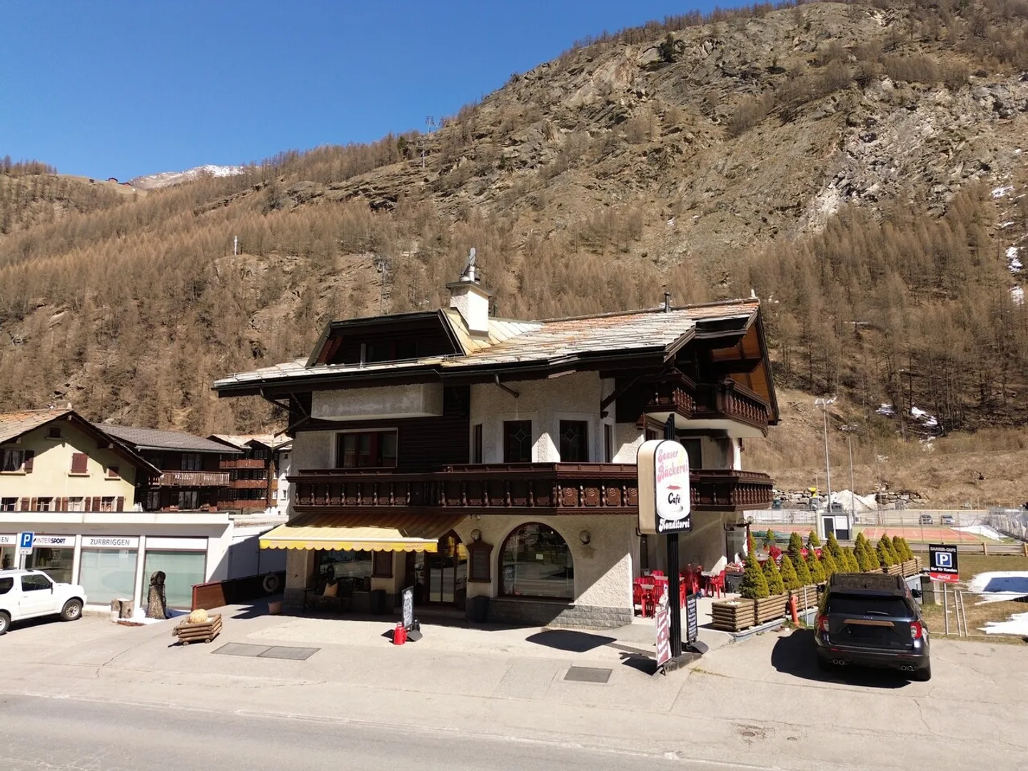 Attractive Residential and Commercial Building in Prime Location - Photo 2 of 17