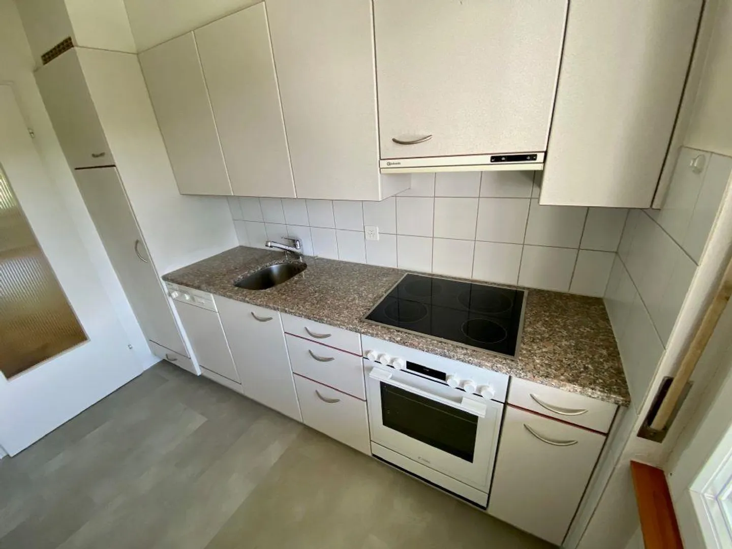 STÄDTISCH | SONNIG | TEILSANIERT - Foto 6 von 11