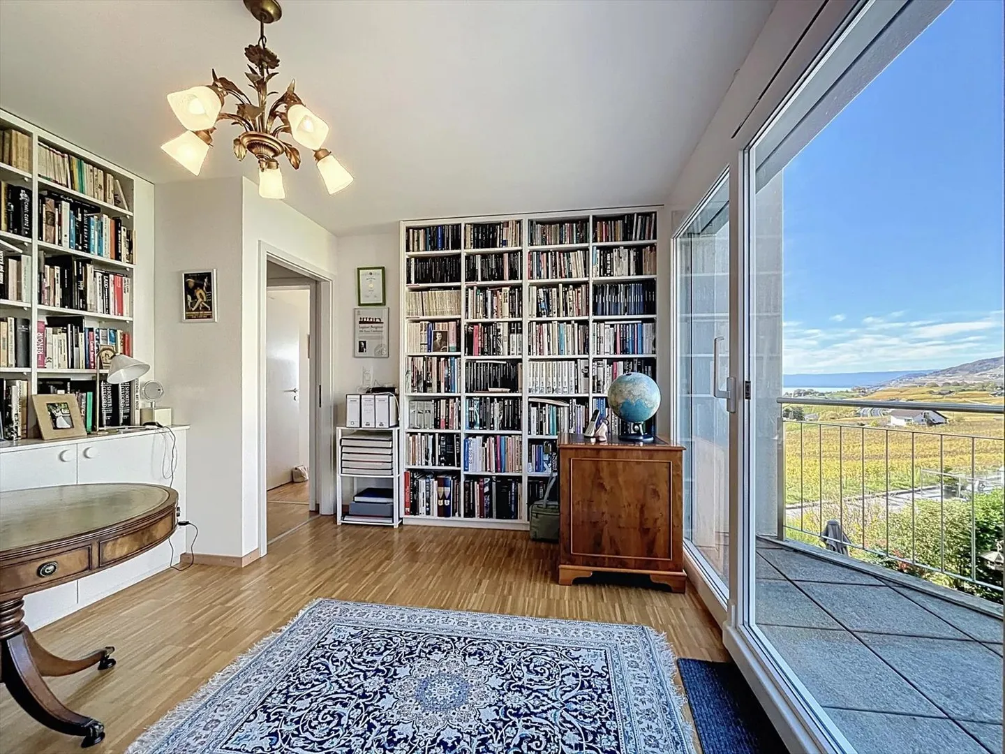 Villa familiale avec ascenseur et vue panoramique - Foto 11 di 13