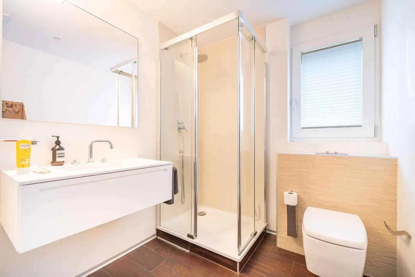 3.5-room luxury apartment with stunning views of Lake Geneva - Photo 11 of 13