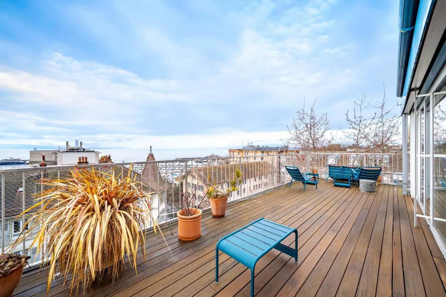 3.5-room luxury apartment with stunning views of Lake Geneva - Photo 12 of 13